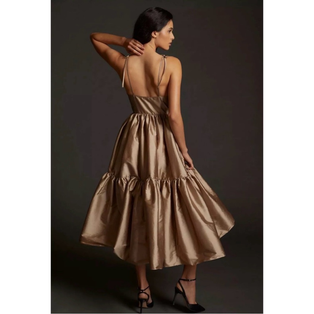 Bloni Tiered V-Neck Maxi Dress, sold at Anthropologie XS - Picture 4 of 11